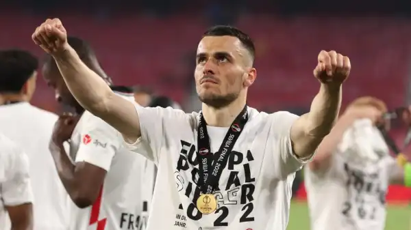 Juventus agree deal to sign Filip Kostic from Eintracht Frankfurt