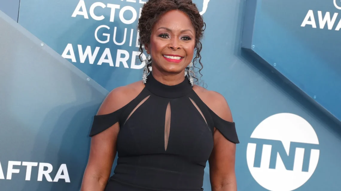 Net Worth Of Crystal R. Fox