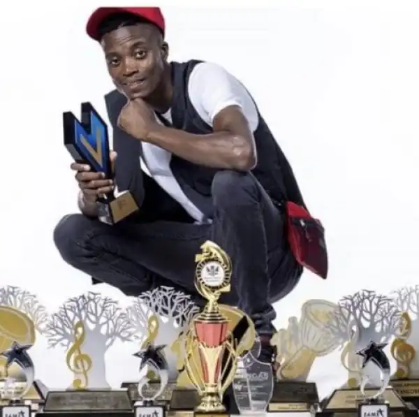 King Monada – Dzena Mo (Music Video)