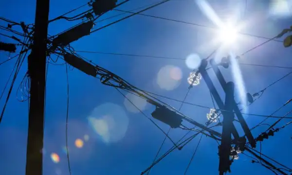 Aba: Artisan electrocuted while working on plaza roof