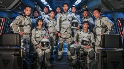 The Silent Sea Teaser Previews Netflix's Korean Sci-Fi Thriller Series