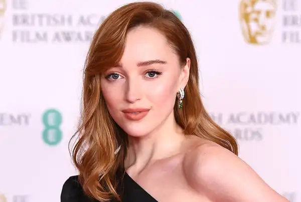 Bridgerton Star Phoebe Dynevor to Lead Amazon’s Exciting Times Series