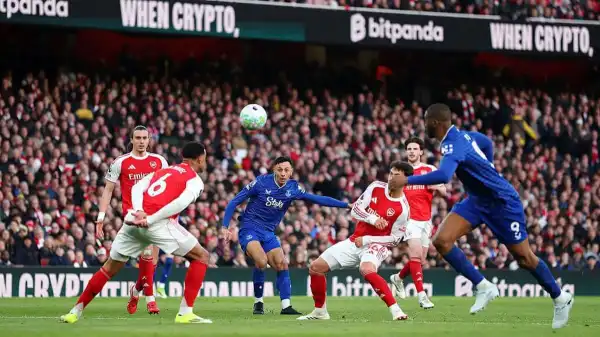 Premier League releases statement on penalty decision as Arsenal beat Everton 2-0