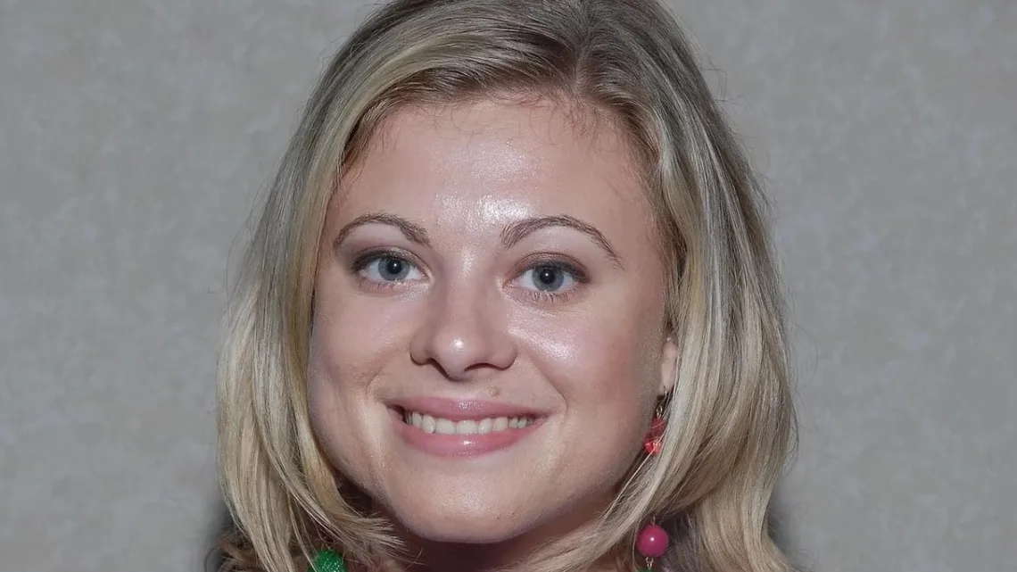 Biography & Career Of Bonnie Piesse