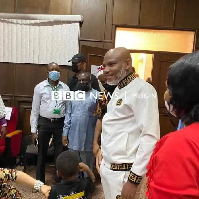 “I Don’t Want To See Nnamdi Kanu In These Clothes Again” – Judge Warns DSS