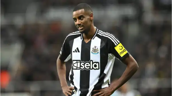 Transfer: Two EPL teams snub Isak after transfer request at Newcastle
