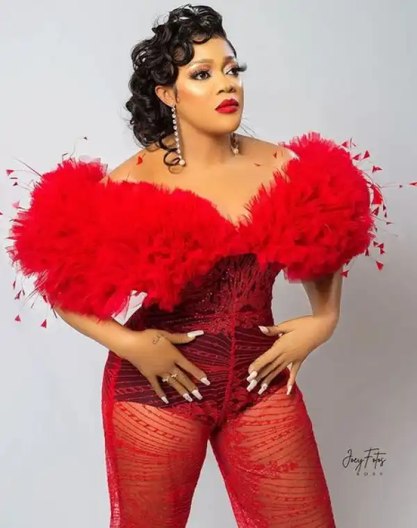 Stop The False Narrative - Nollywood Actress Eve Esin Denies Welcoming Child Outside Wedlock