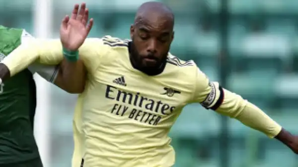 Lyon preparing bumper contract offer for Arsenal striker Lacazette