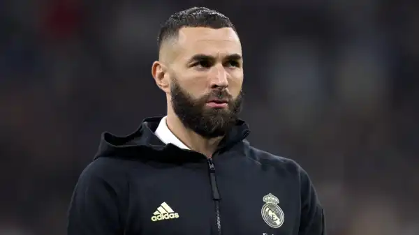 Karim Benzema trains alone ahead of El Clasico