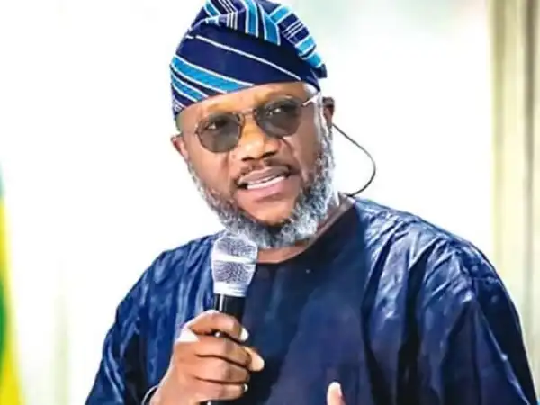 Ogun 2023: PDP’s Akinlade Convoy Attacked In Ogun