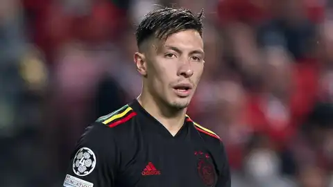Man Utd reach broad agreement to sign Lisandro Martinez for €55m
