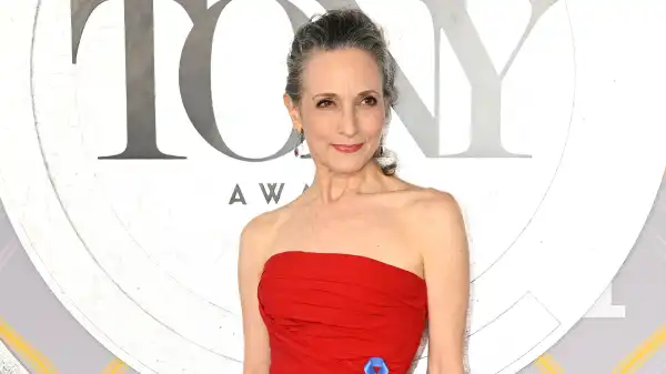 Frasier Sequel Series: Bebe Neuwirth to Return as Dr. Lilith Sternin