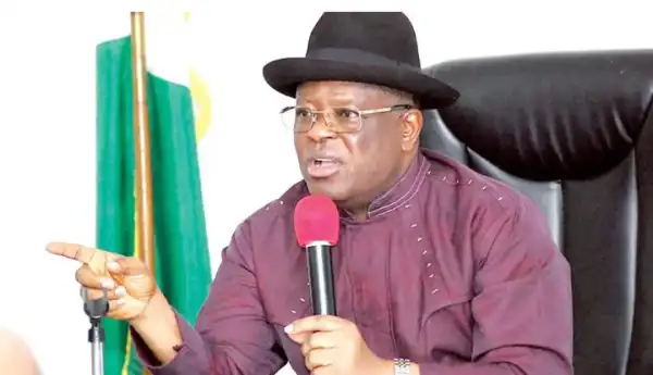 Don’t sack Service Chiefs – Umahi tells Buhari