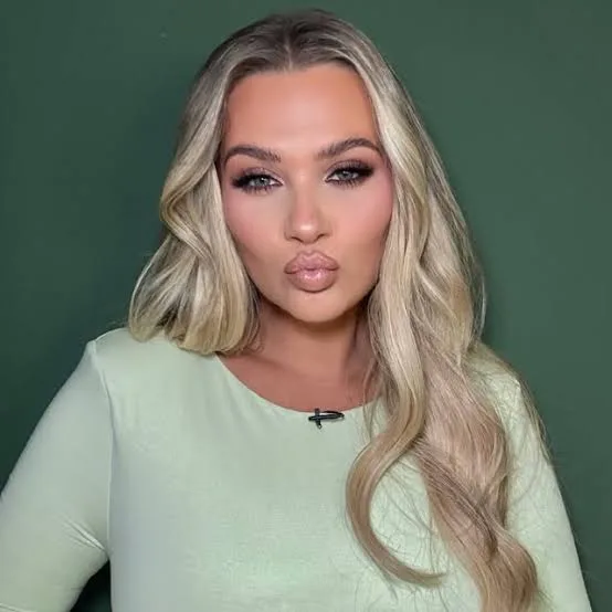 Biography & Career Of Shaughna Phillips