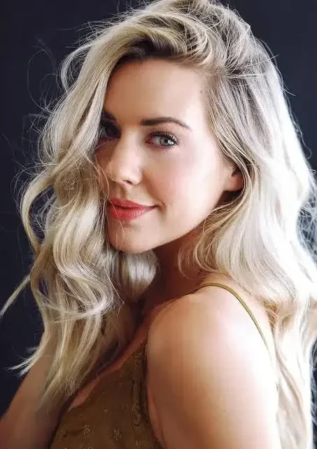 Biography & Career Of Samantha Cope