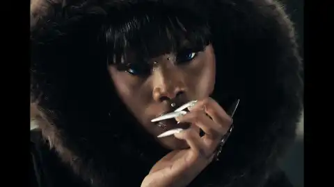 Poco Lee & Seyi Vibez - OPERA MINI (Video)