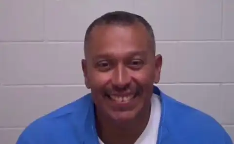 Man Regains Freedom After Spending 25 Years In Prison For a Crime He Didn't Commit (Photo)