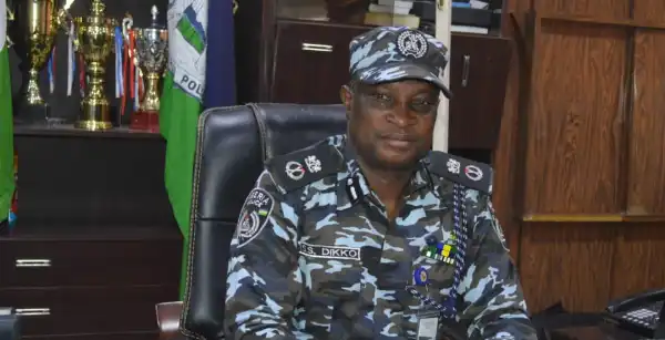 Hoodlums set party secretariat ablaze, kill two