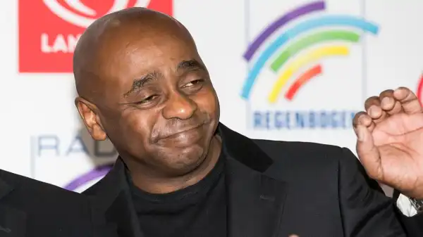 Biography & Career Of Alex Gibson