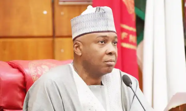 Why Buhari Deliberately Punished 8th Senate Under Me – Saraki Replies Akpabio