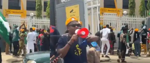 “MTN Ole!” – Sowore Leads Protest at MTN Office Over The High Cost of Data
