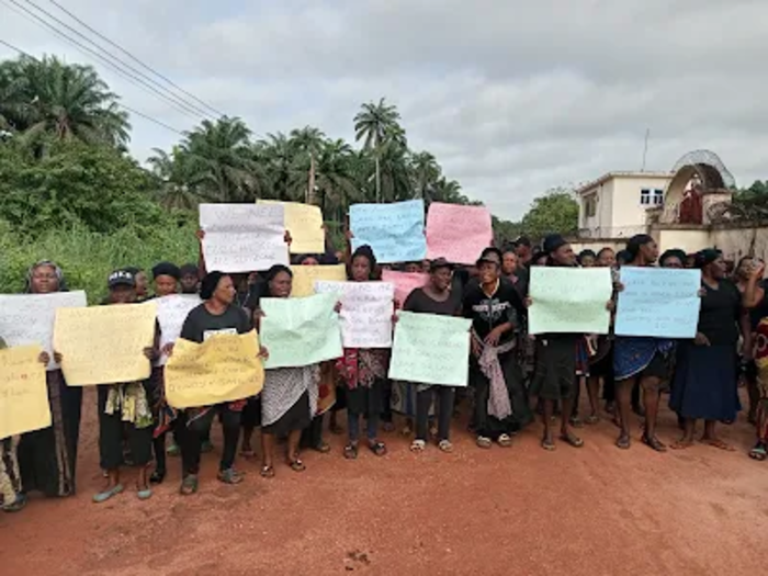 Imo community protests over alleged illegal acquisition of ancestral land by government