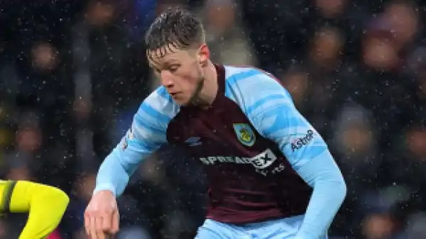 Wout Weghorst in Besiktas talks to leave Burnley