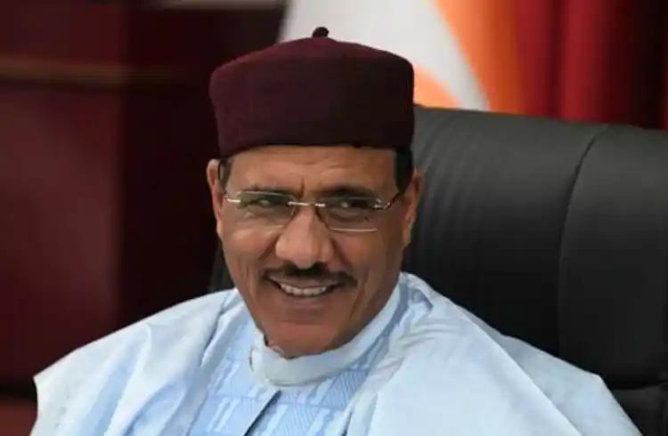 Nothing must happen to Bazoum, ECOWAS warns Niger junta