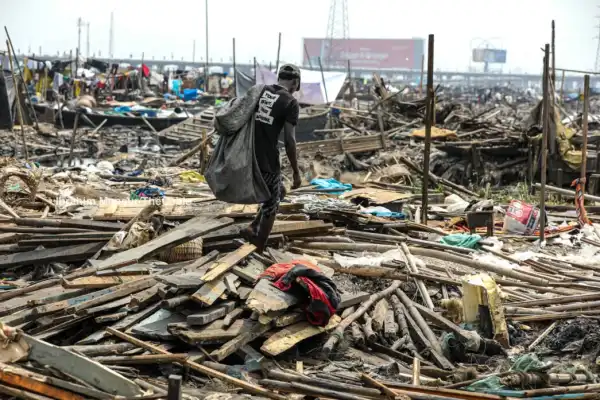 Demolition: Lagos lawmakers visit Makoko amid residents’ outcry