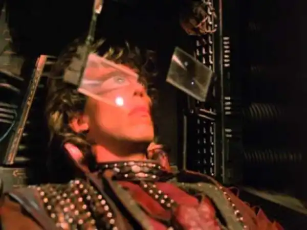 Critters (1986) (Official Trailer)