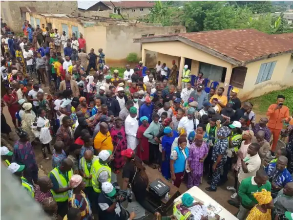 Naira Rain In Ekiti As Politicians Induce Voters, Security Operatives
