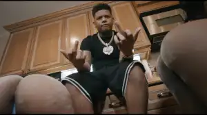 Yella Beezy – HEADLOCC (in Quarantine) Ft. Young Thug (Music Video)