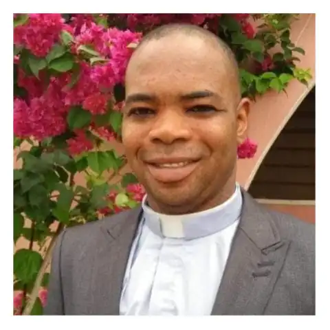 Suspected Killers of Edo Catholic Priest Caught And Allegedly Set Ablaze By Angry Youths (Video)Suspected Killers of Edo Catholic Priest Caught And Allegedly Set Ablaze By Angry Youths (Video)