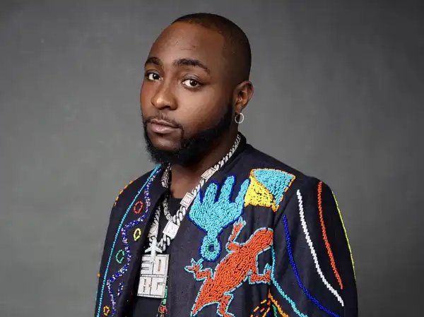 Davido Fulfills Promise, Disburses N250m To 292 Orphanages