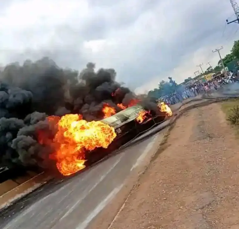 Another petroleum tanker caught fire in Ibadan