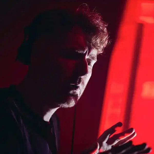 Black Loops – Fresh 16 (Original Mix)