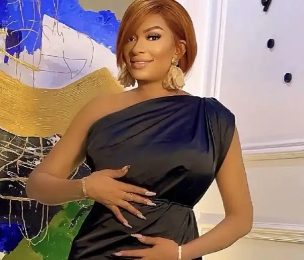 Yul Won’t Like This – Video of May Edochie Gushing Over Male Friend’s Cute Looks Causes Stir