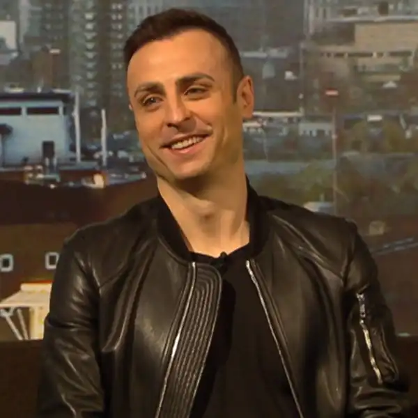 EPL: It’s still early – Berbatov fires warning over Chelsea’s Jackson