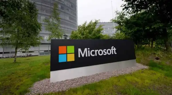 Microsoft backs Epic’s Apple battle on game technology access