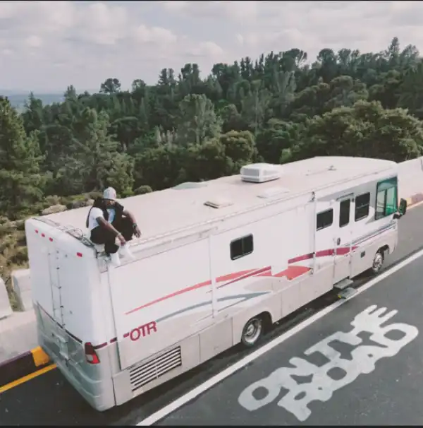 Llona - On The Road (Album)