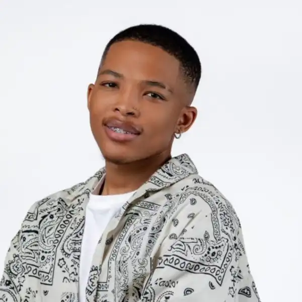 Nigerians Eat Weird Food – South African BBTitans Star, Thabang
