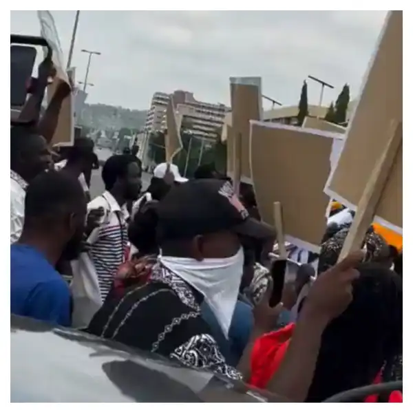 Oyo abduction: ‘Tinubu must go’ – Angry protesters storm Abuja streets