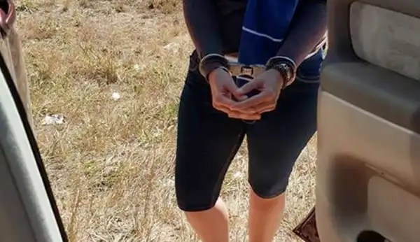 Lady Slaps Female Police Inspector At A Police Station In Lagos