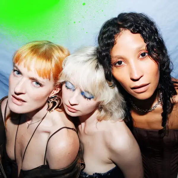 Icona Pop & Yaeger – Shit We Do For Love