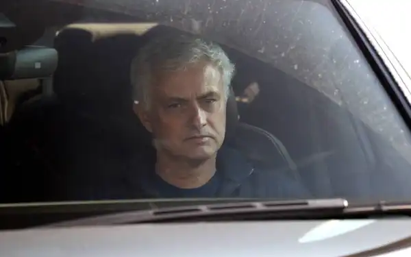 Jose Mourinho may be set to land another Premier League job in the summertime