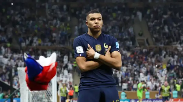 Kylian Mbappe wins World Cup Golden Boot