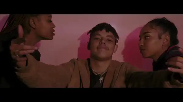J Molley – On Camera Ft. Frank Casino, Riky Rick (Video)
