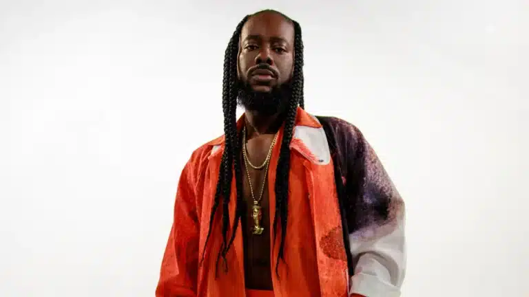 Man calls out Adekunle Gold after buying 8 pieces of pepper for N1K because of his song “Rodo”, he reacts