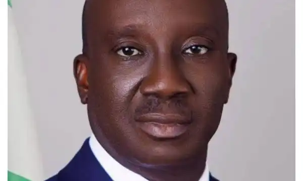 Nigerians tackle Gov Okpebholo over N3000 fuel price comment