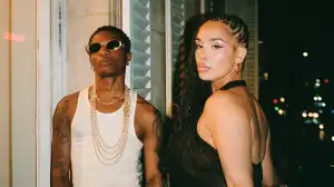 Jorja Smith - Alive ft. Wizkid (Video)